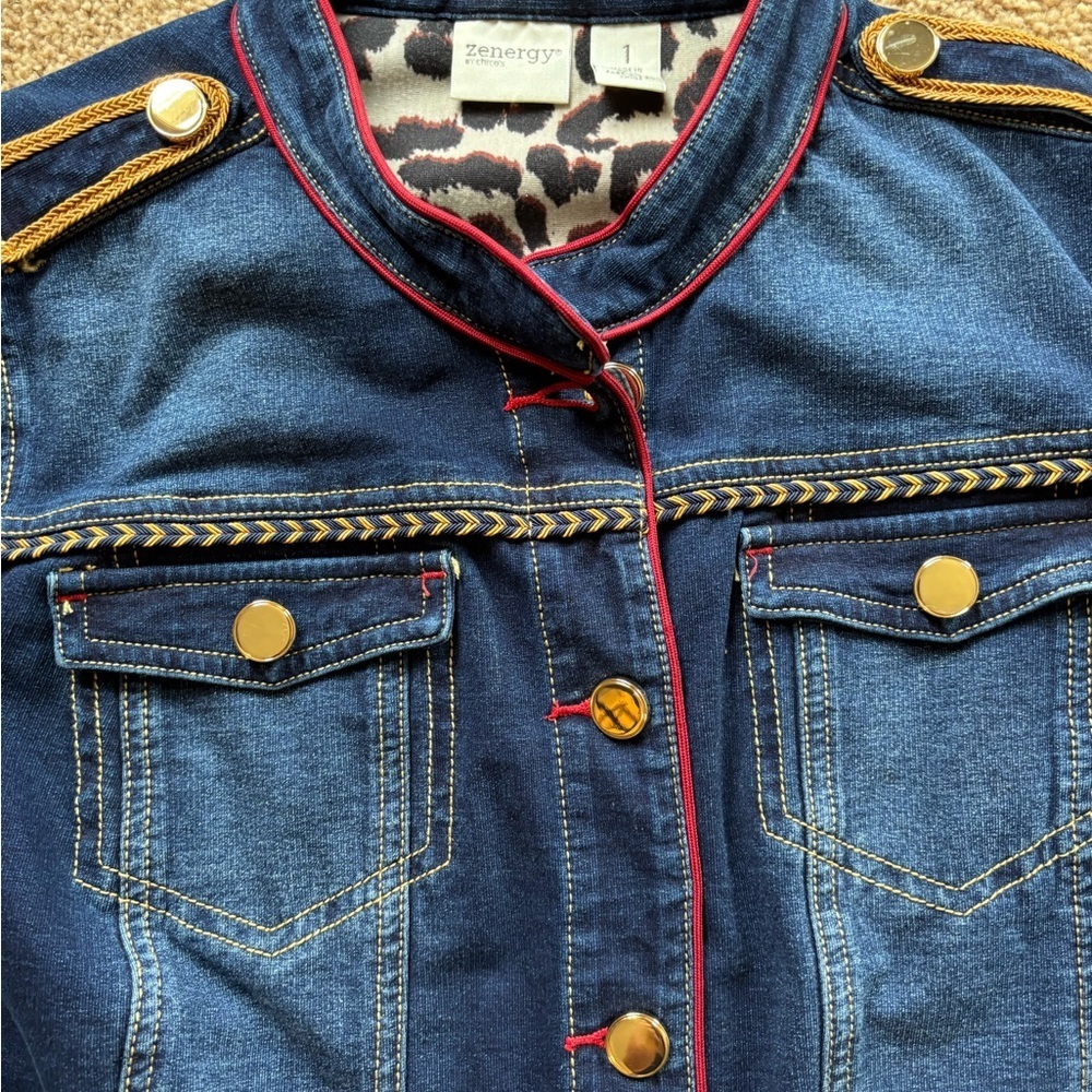 Chico’s Zenergy Denim Military Jacket Sz M/1 Stitching Stretch Dark Wash Pockets - Picture 4 of 7